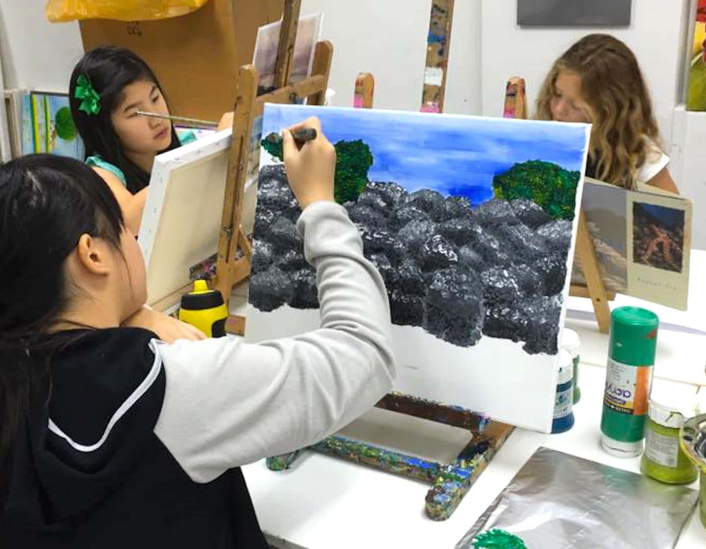 20 best art classes for kids in Singapore