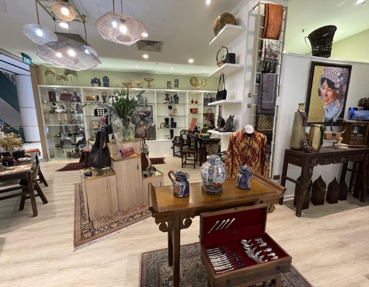 Tanglin Mall - Asian Palette antiques, art and vintage homeware