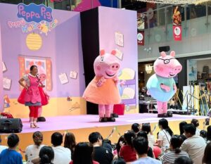 free mall shows meet & greets - peppa pig