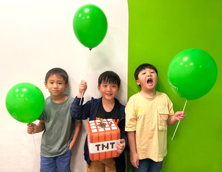 september holiday camp singapore - coding lab