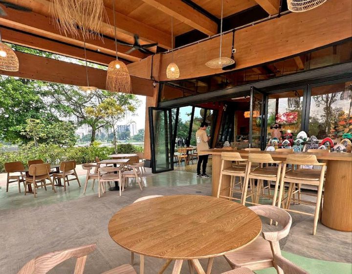 The Ride Side Skate Cafe - Where to eat at Jurong Lake Gardens