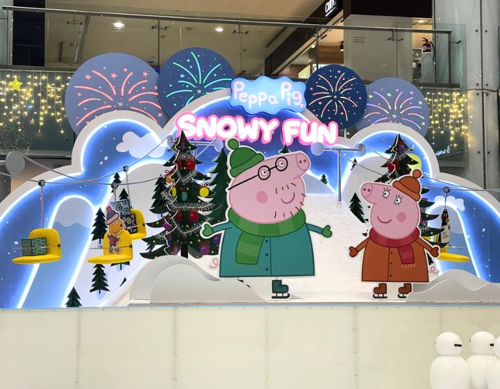 Christmas events in Singapore - Peppa Pig marina Square skating rink