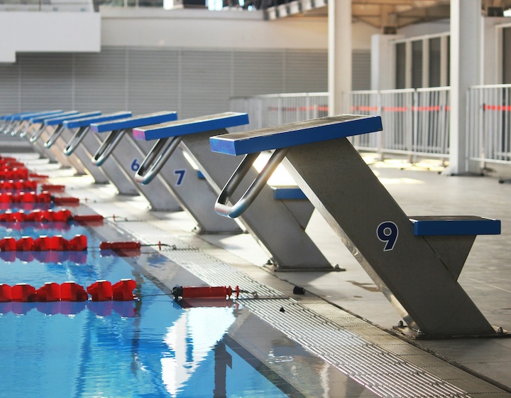 swimming pool in singapore - punggol swimming complex - diving board at competition pool