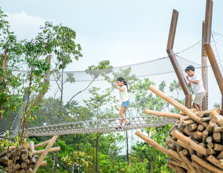 Free Things to do in Singapore - kids activities - jurong lake gardens 