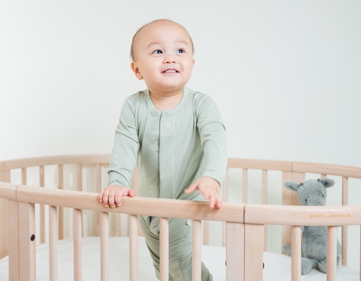 whats new in february - bublotte - magnetic sleep suit baby