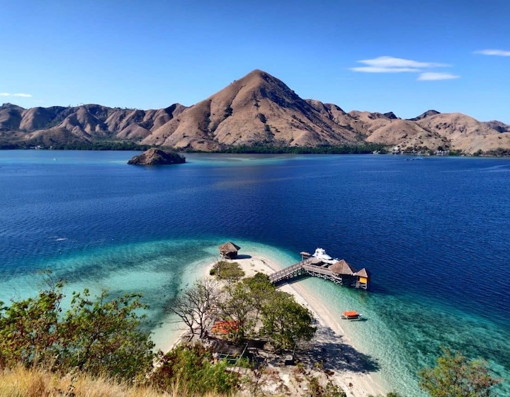 labuan bajo kelor island